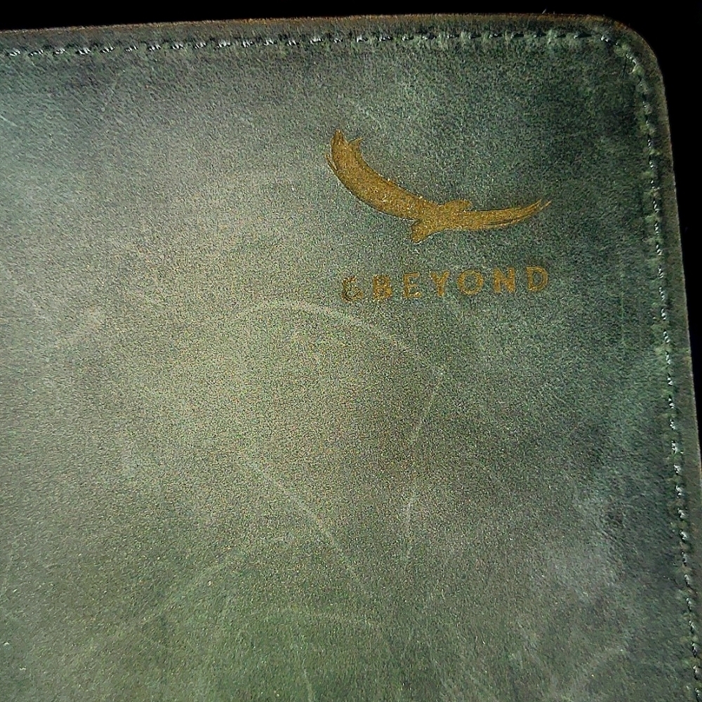 High end leather portfolio/ I pad case.